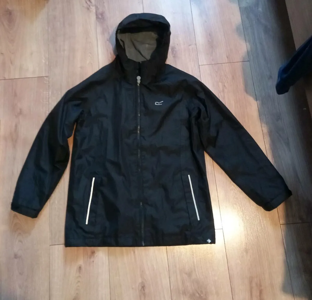 Regatta waterproof jacket - Image 1