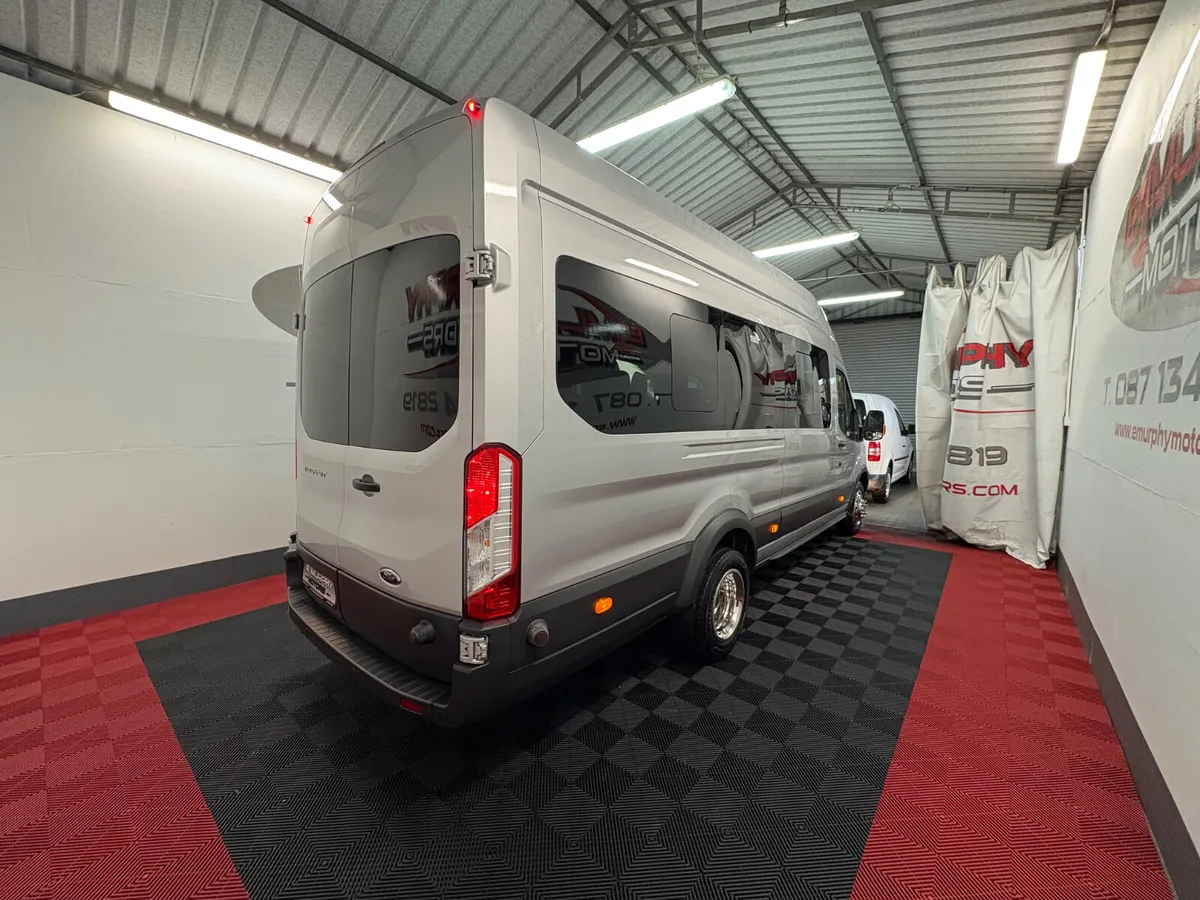 2018 FORD TRANSIT 2.2 17 SEATS TINY MILES - Image 4