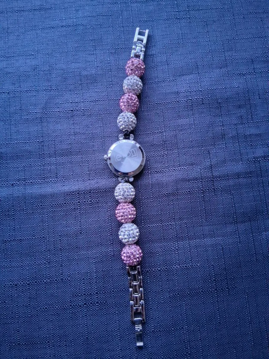 Ladies Fashion Watch - Image 2