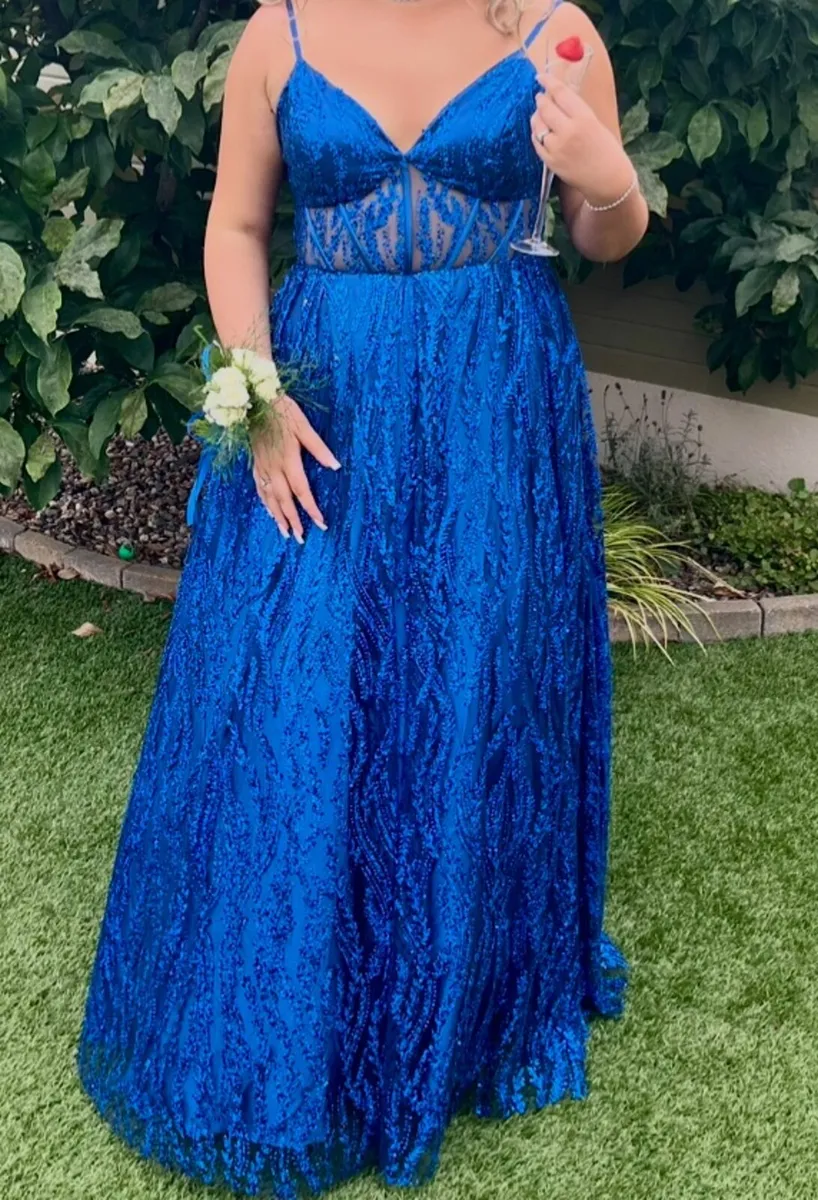 Debs dress - Image 3