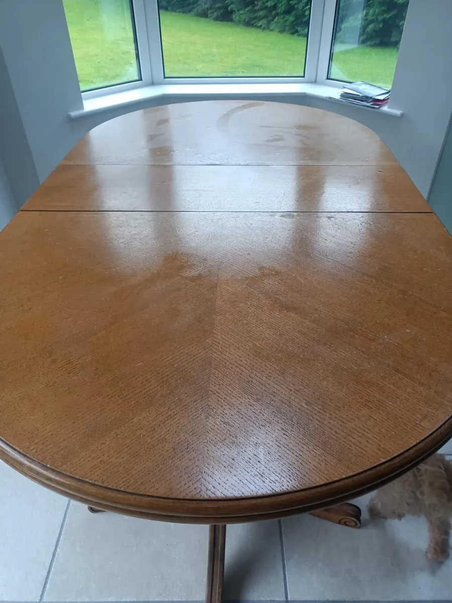 Solid wood extendable dining table - Image 2
