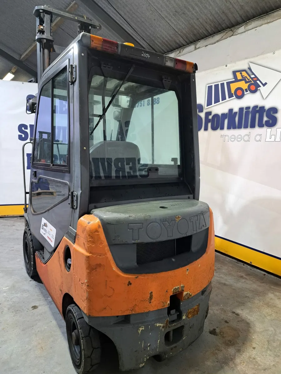 Toyota diesel forklift - Image 3