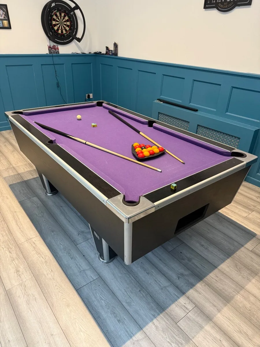 Pool table - Image 4
