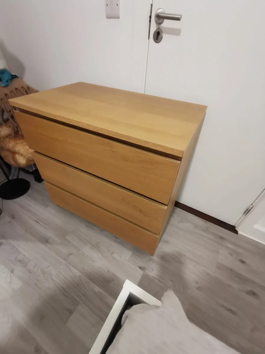 Chest of drawers - Image 2