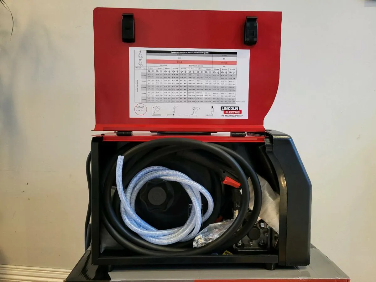 Lincoln's Mig 200-S Welder Mig Mag/Tig/Mma 3in1Lin - Image 3