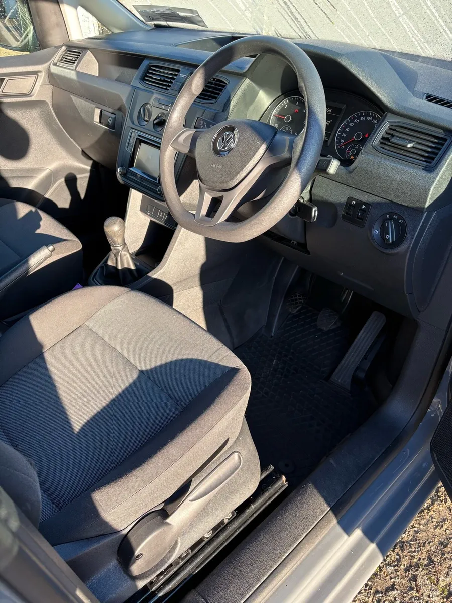 Volkswagen Caddy 2.0 Diesel - Image 4