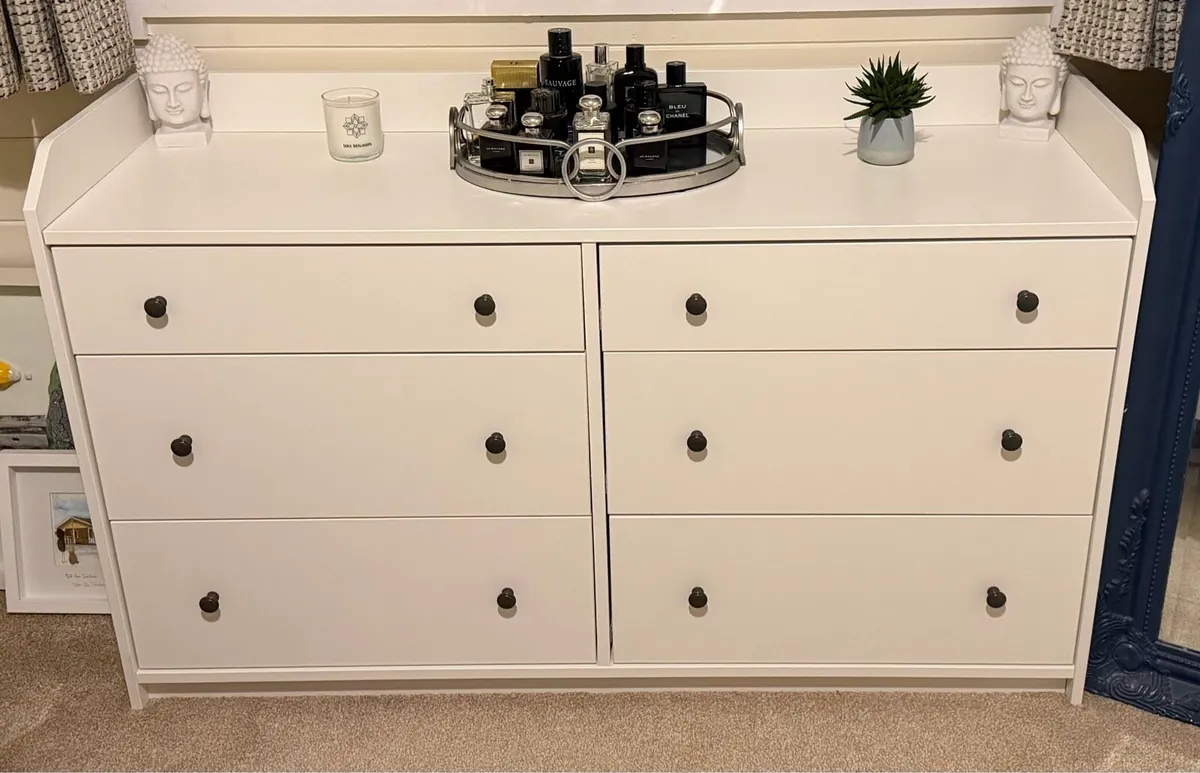 Double chest of draws