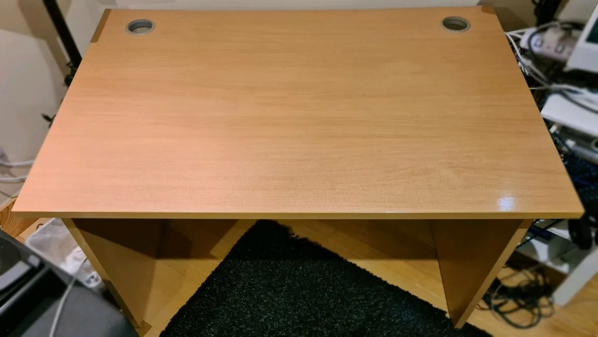 Large desk / computer table 120x80x72cm - Image 1