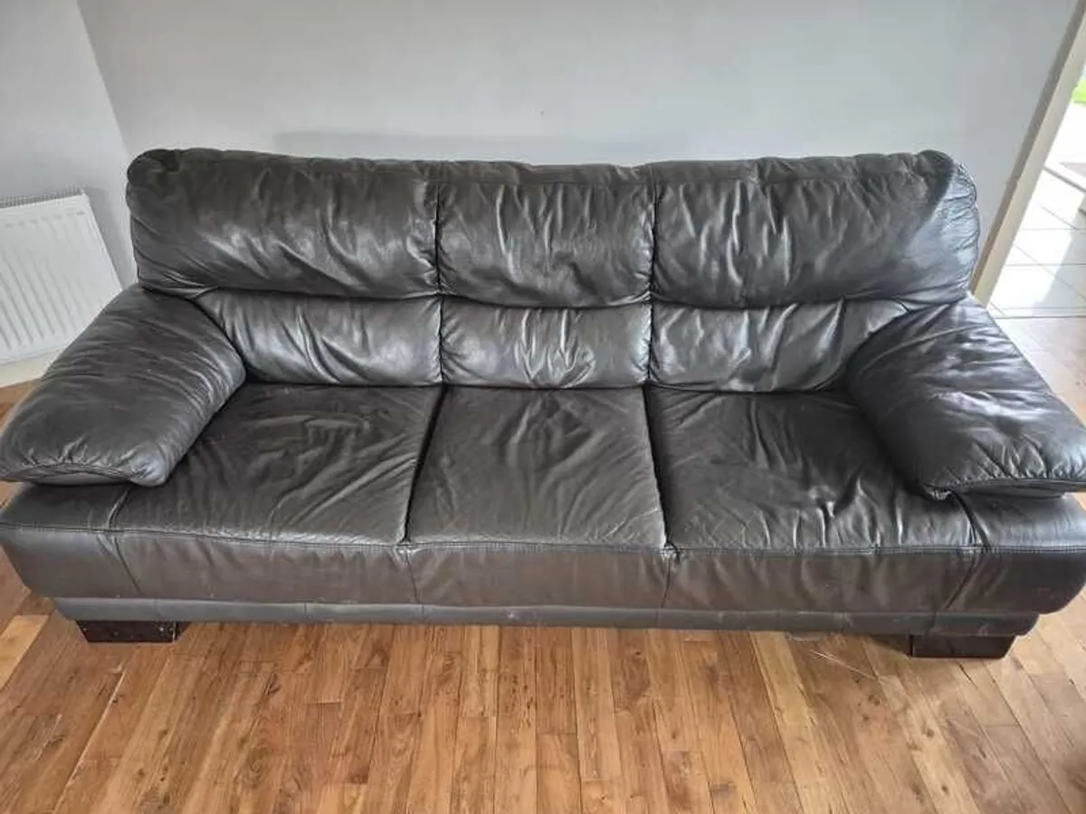 Brown Leather Sofa Suite - Image 1