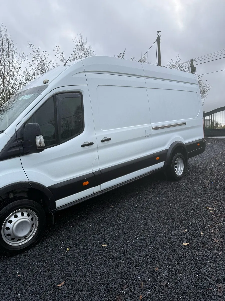 Ford Transit Jumbo TWIN WHEEL  ONE OWNER !!! - Image 2