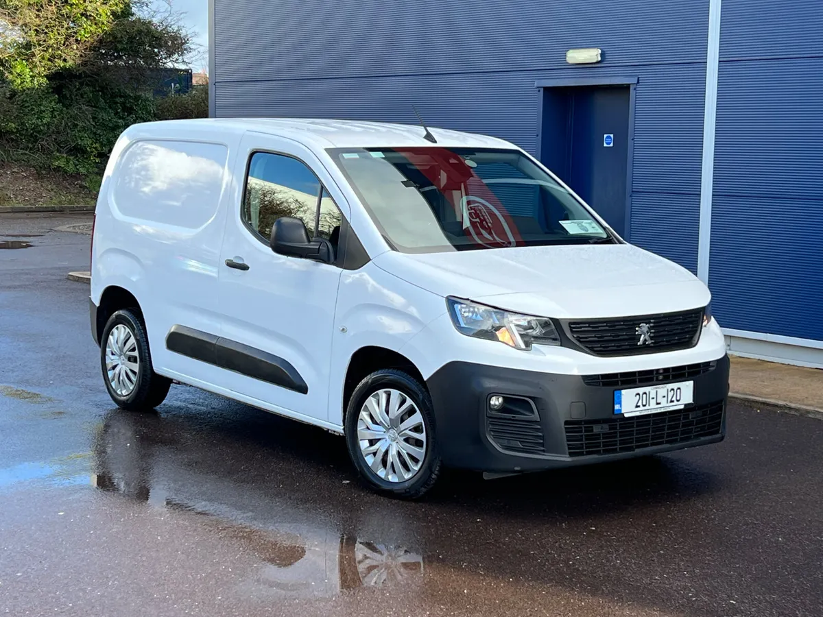 Peugeot Partner 2020 High spec van Apple car play - Image 2
