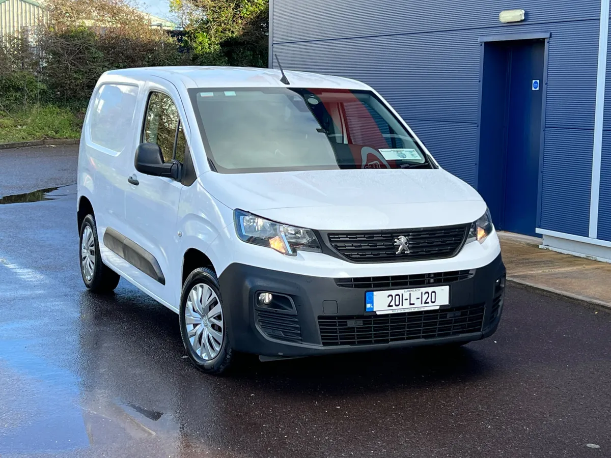 Peugeot Partner 2020 High spec van Apple car play - Image 1