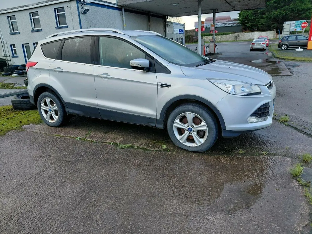 Ford Kuga - Image 2