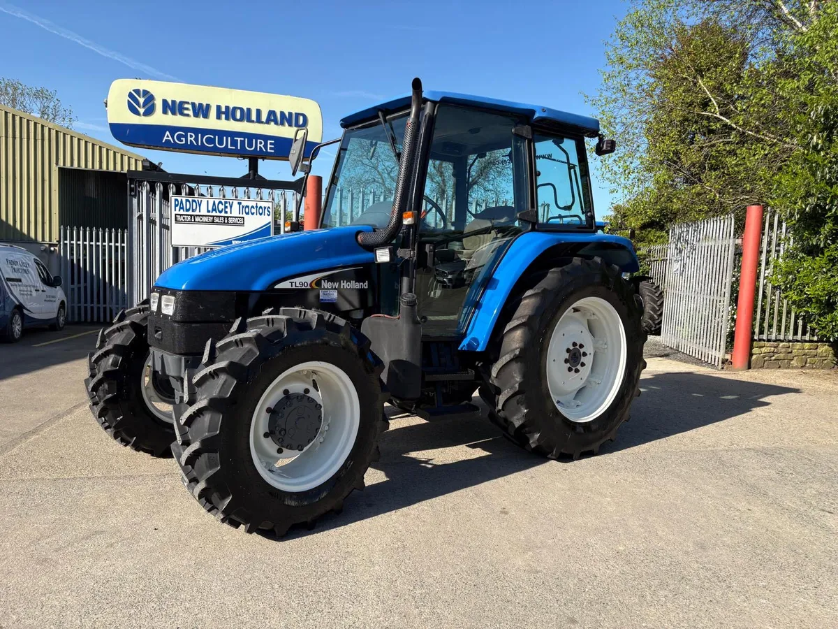 2001 New Holland TL90 - Image 1
