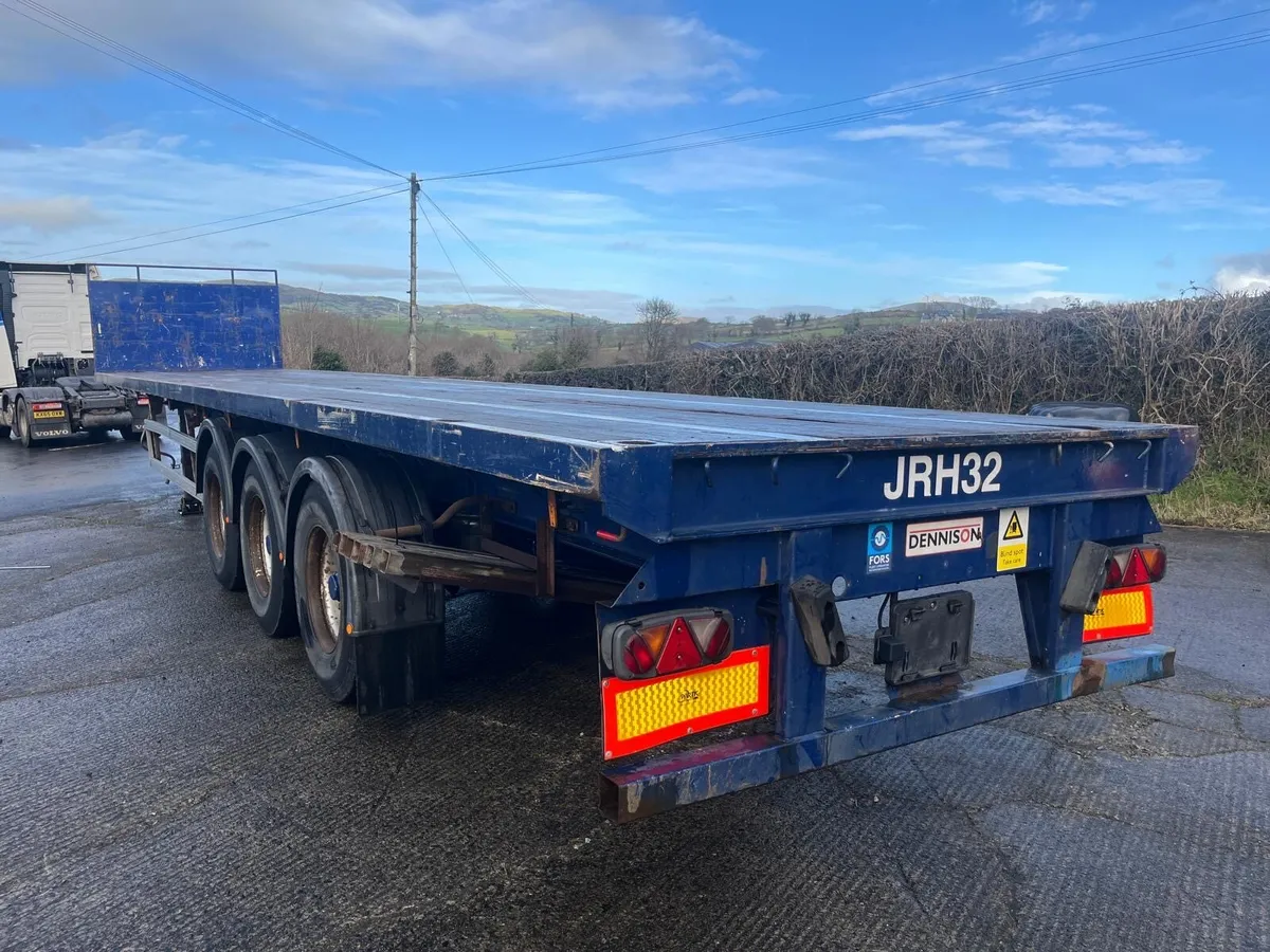 2011 Dennison 13.6MT PSK Flat Trailer - Image 3