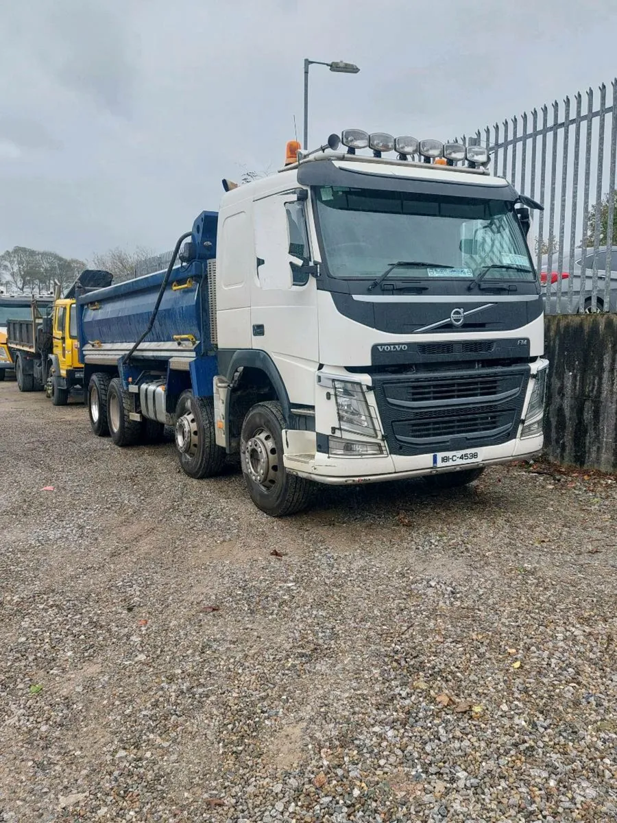 Tipper trucks - Image 2