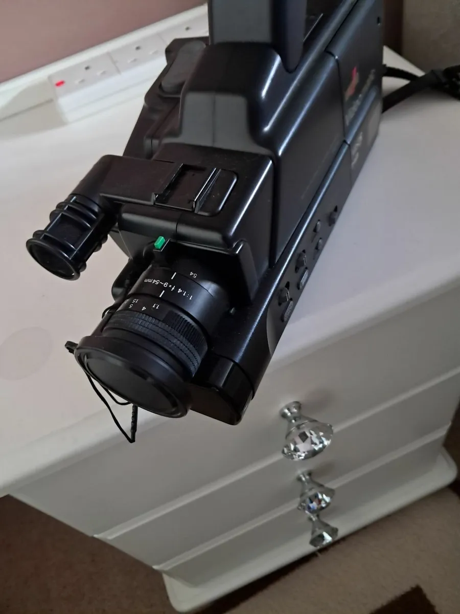 Video recorder - Image 2