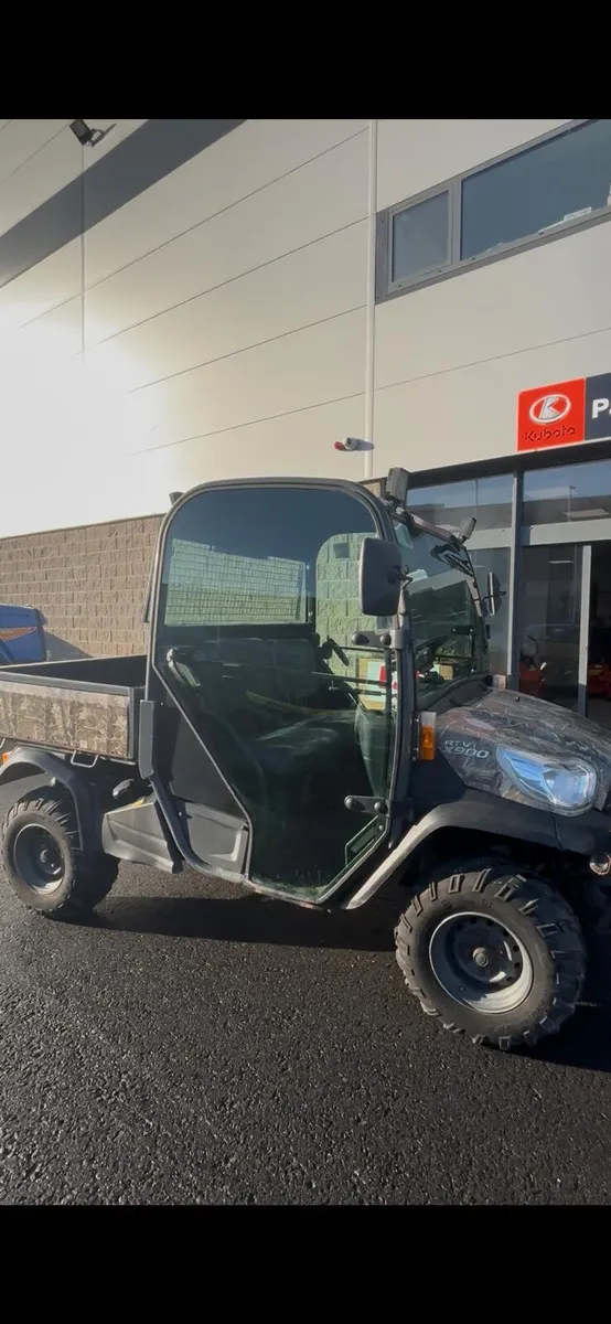 Kubota RTVX900 - Image 2