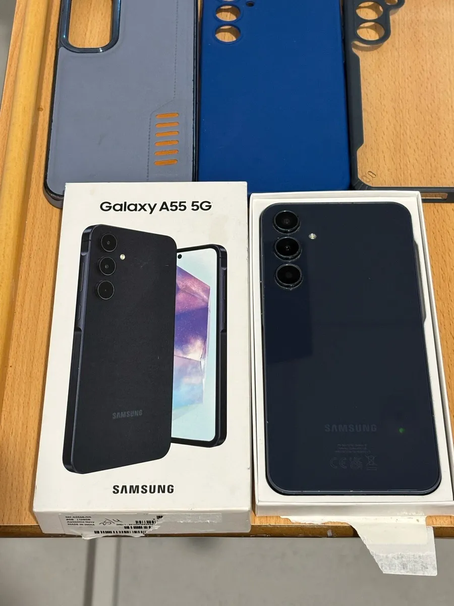 SAMSUNG A55 5G LIKE NEW - Image 1