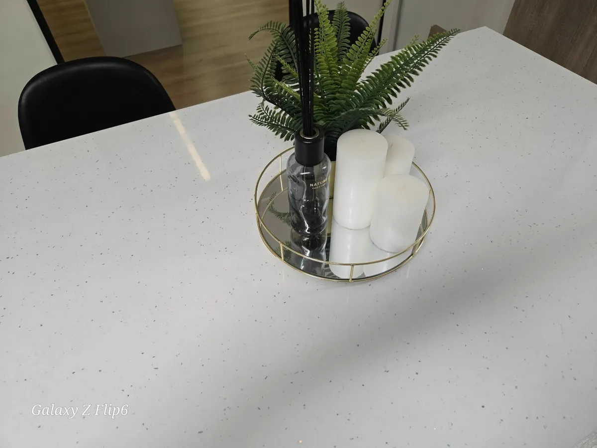 Kitchen island - Image 3