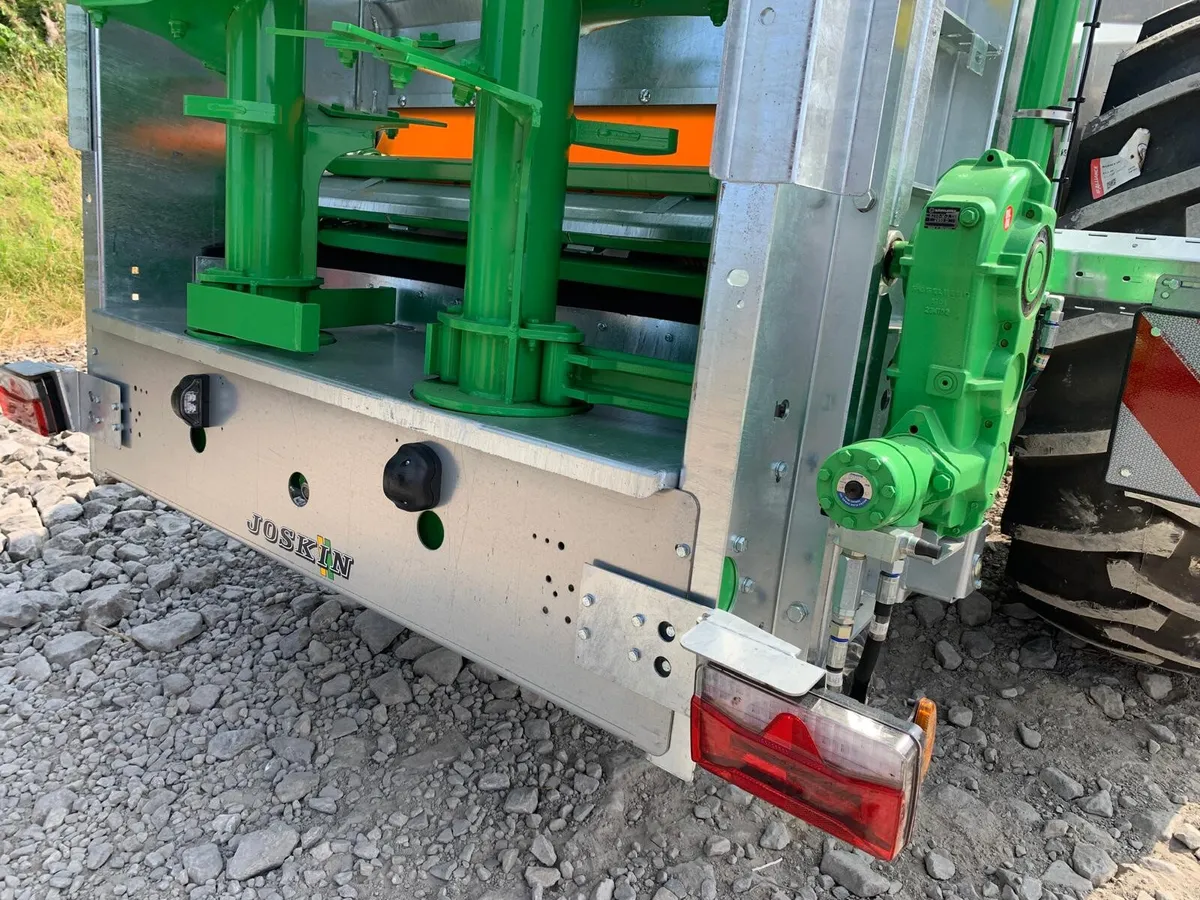 JOSKIN SIROKO 4008/8v REAR DISCHARGE, AIR BRAKES, - Image 3