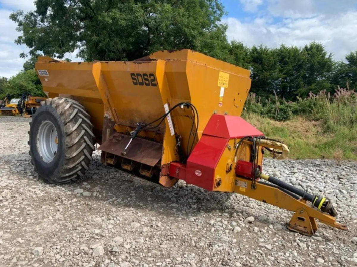 RW SDS20 MULTI SPREADER on 650 x 32 tyes - Image 1