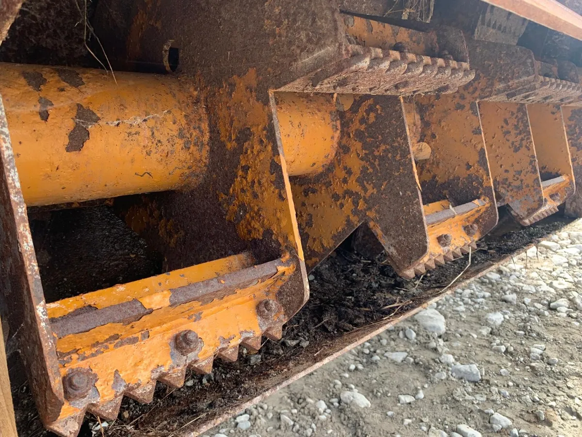 RW SDS20 MULTI SPREADER on 650 x 32 tyes - Image 3