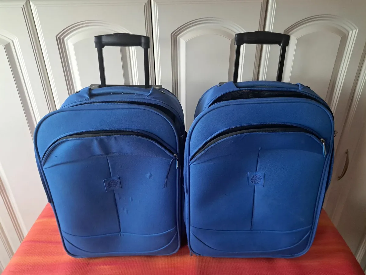 SUITCASES - Image 2