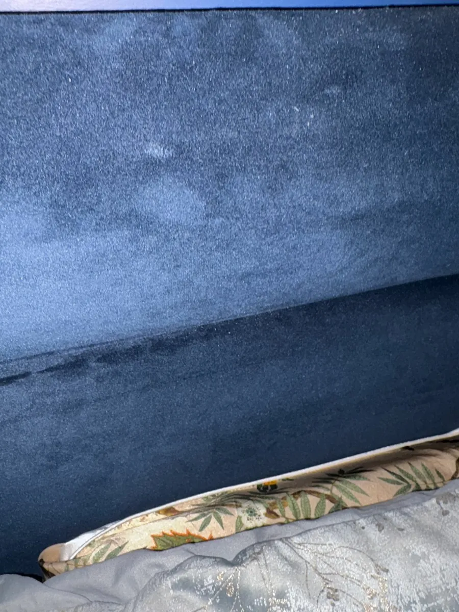 King-size bed - Image 2