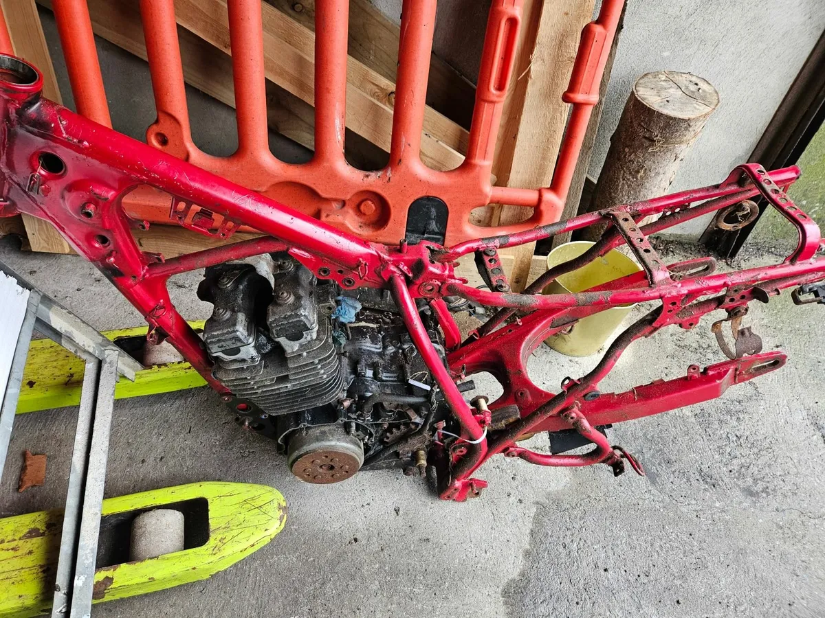 Yamaha XT/TT 350 parts - Image 1