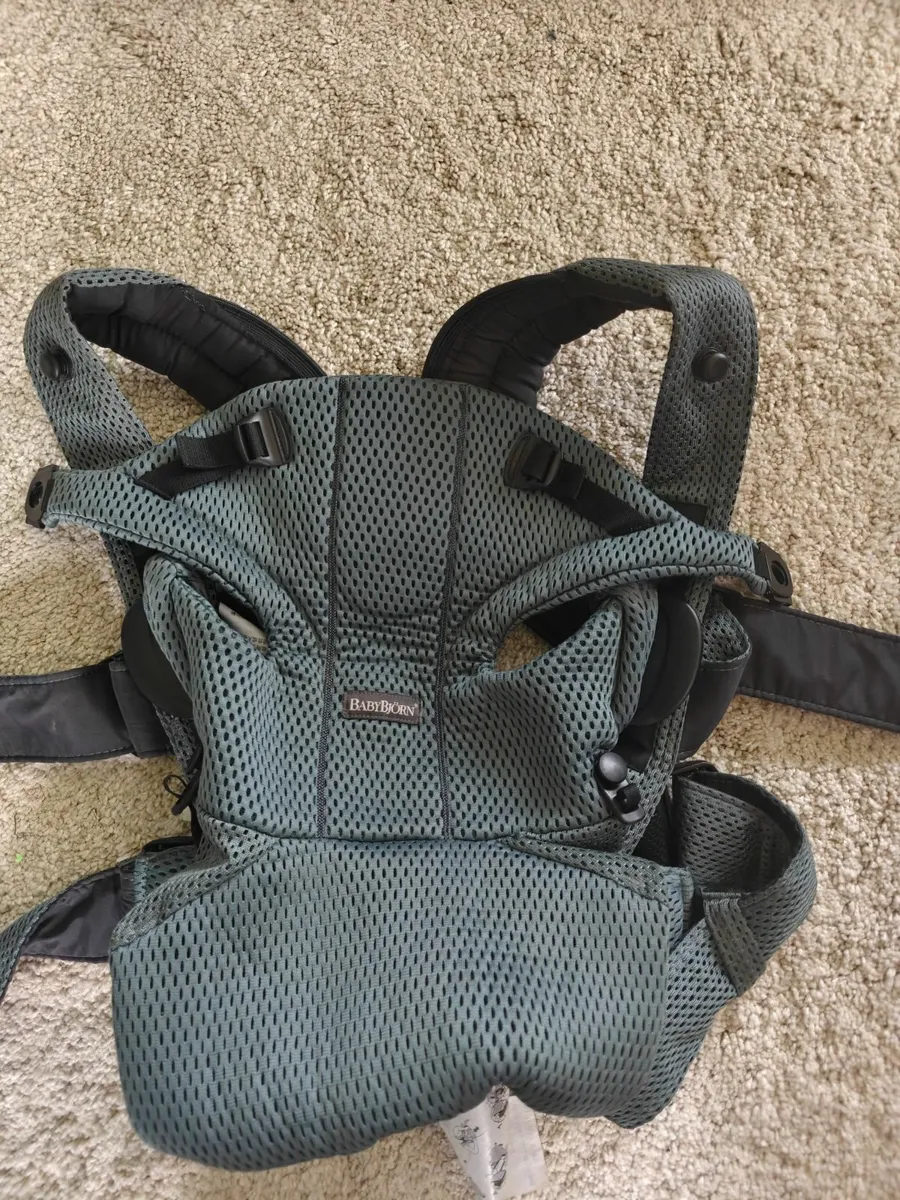 BabyBjörn Baby Carrier Move Free - Image 1