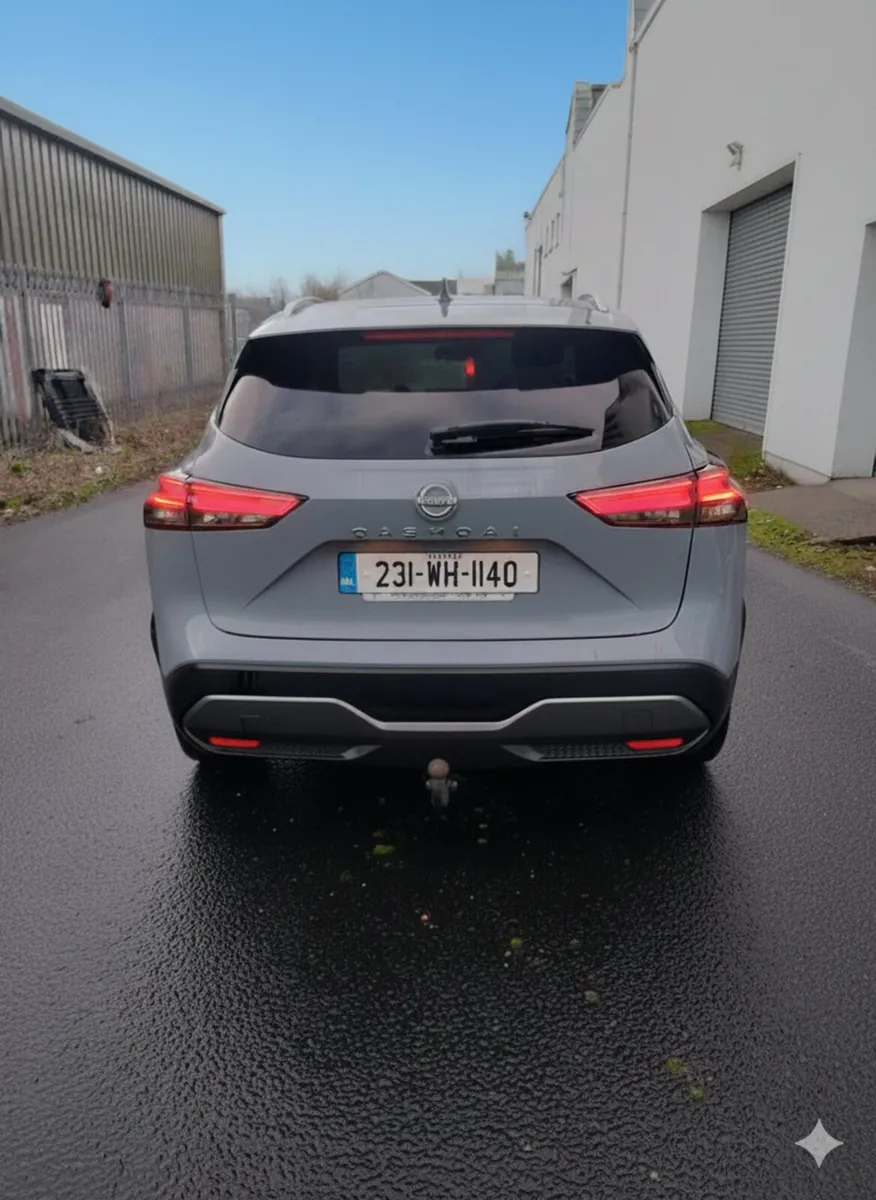 Commercial Van - Image 1