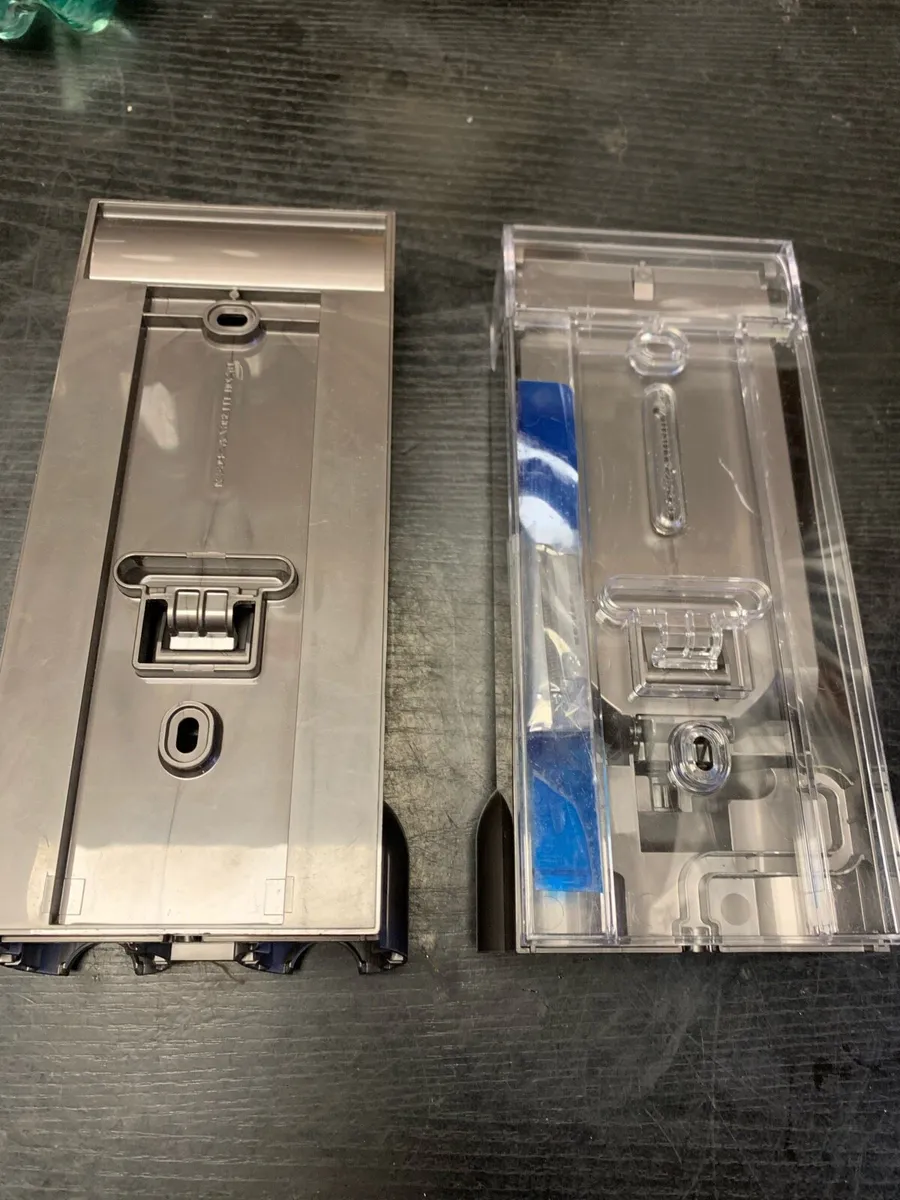 Vacuum Cleaner Docking Station - Image 2