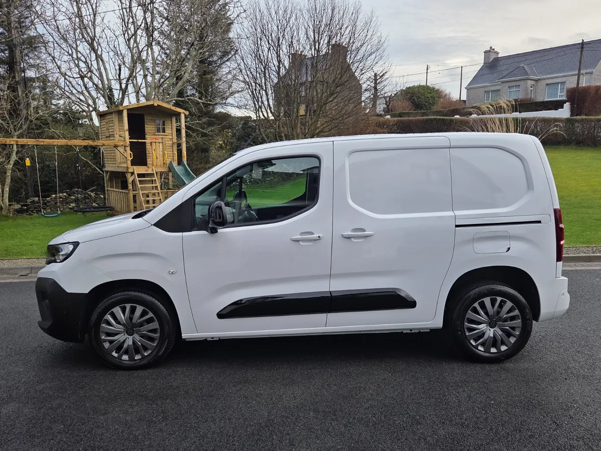 2022 PEUGEOT PARTNER ASHPHELT 1.5HDI - Image 4