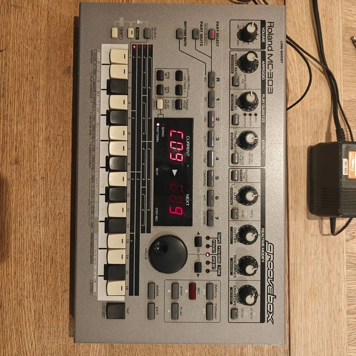 Roland MC 303 Groovebox - Image 1