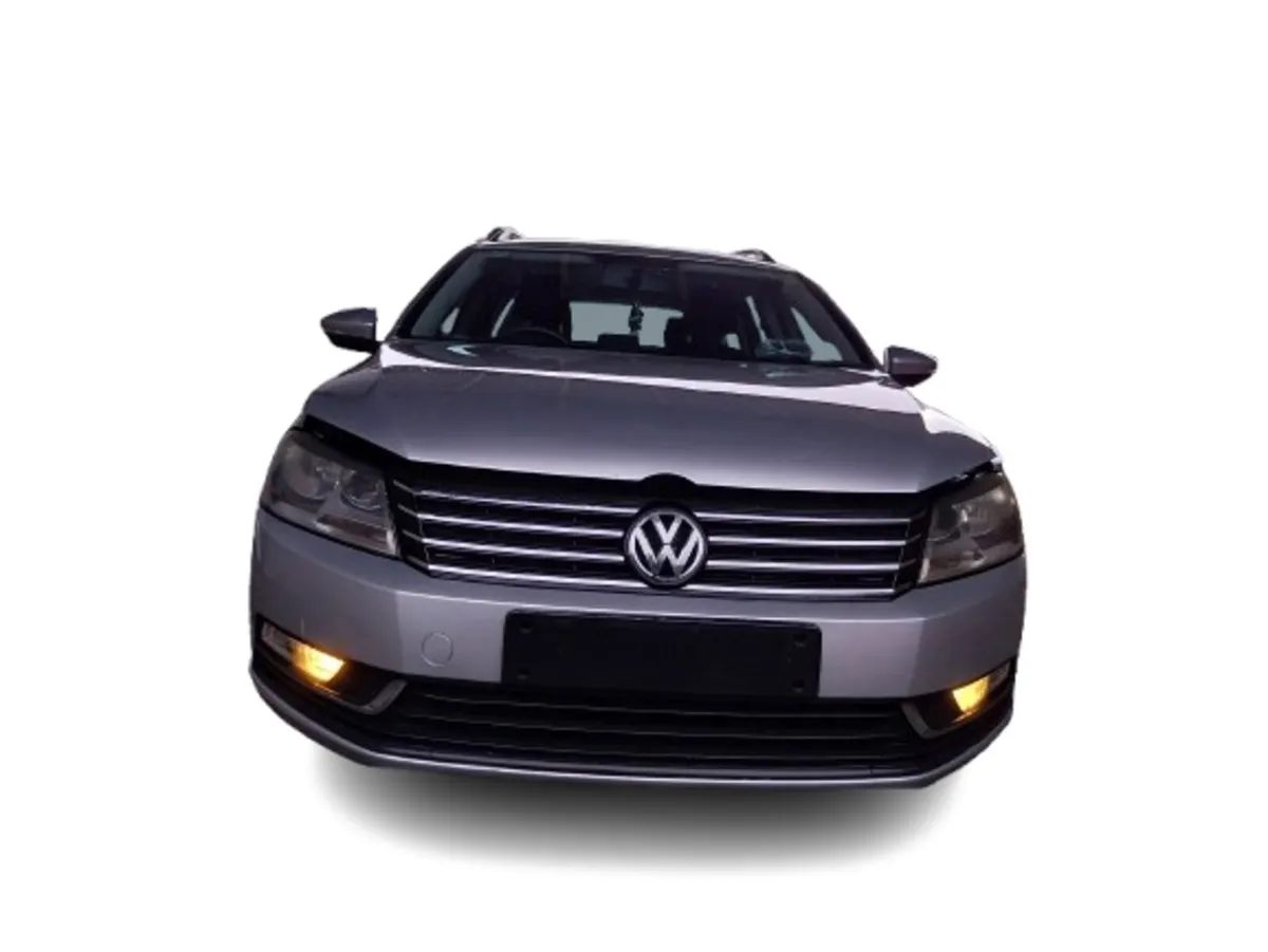 2011 VOLKSWAGEN PASSAT For Breaking/Dismantling - Image 2