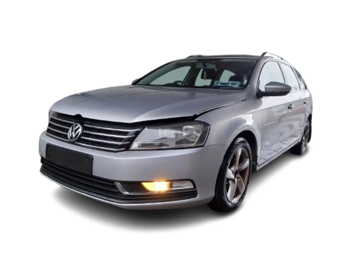 2011 VOLKSWAGEN PASSAT For Breaking/Dismantling - Image 3