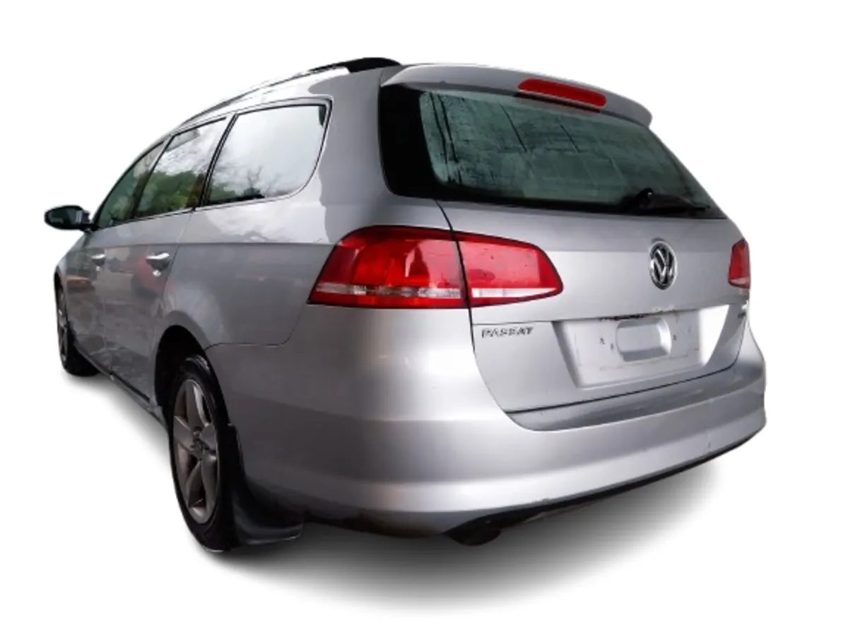 2011 VOLKSWAGEN PASSAT For Breaking/Dismantling - Image 4