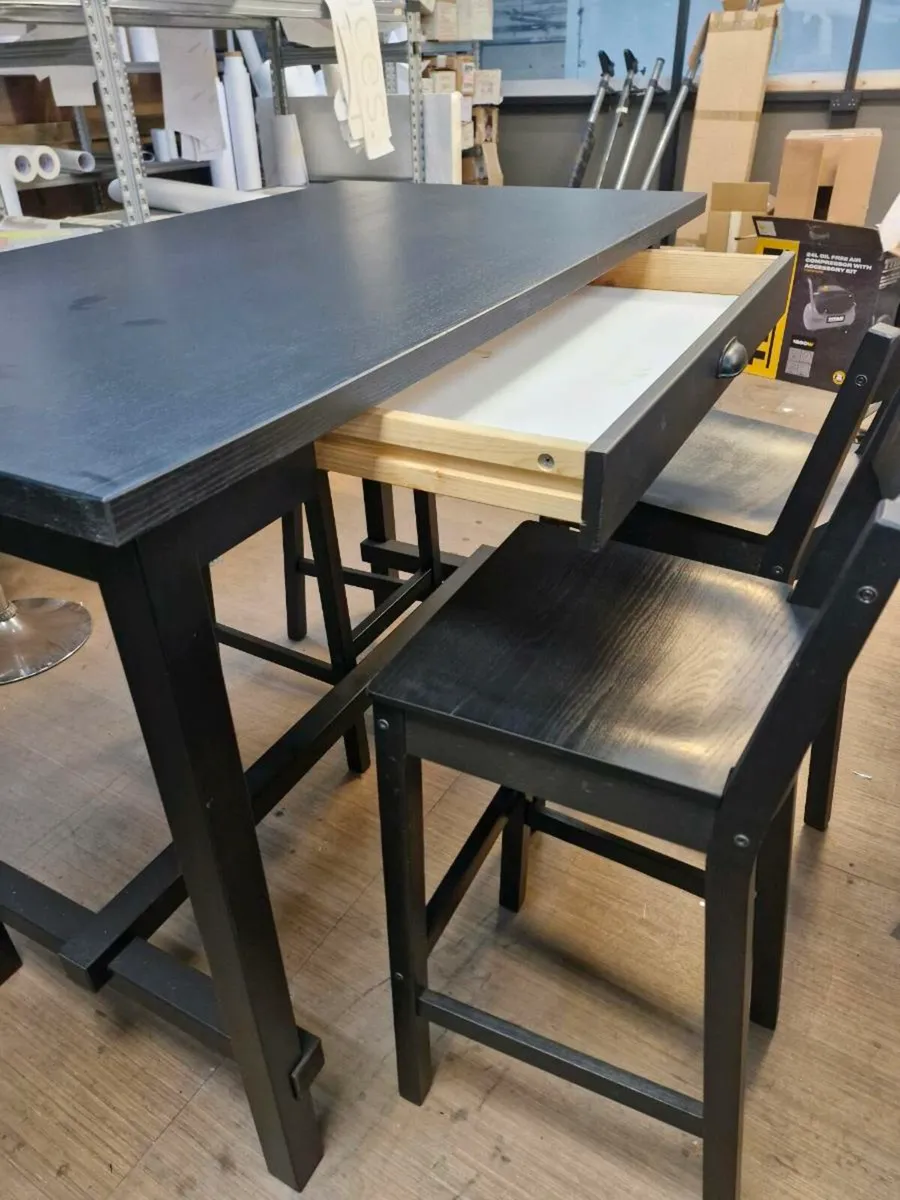 Breakfast Bar - Image 2