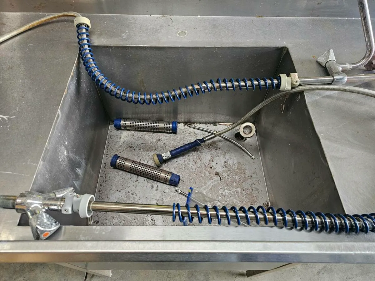 Stainless Steel Sinks - Image 2