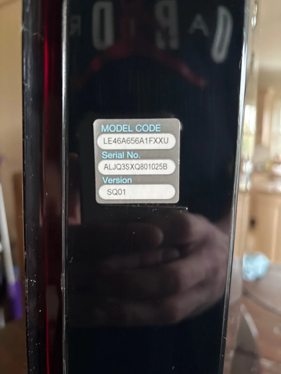 Samsung 46” Full HD TV (LE46A656) + remote - Image 3