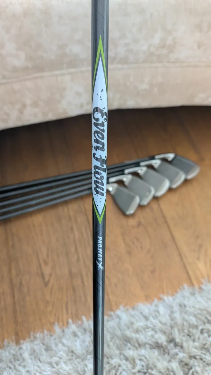 Wilson Launchpad irons (5-PW) Reg graphite - Image 3