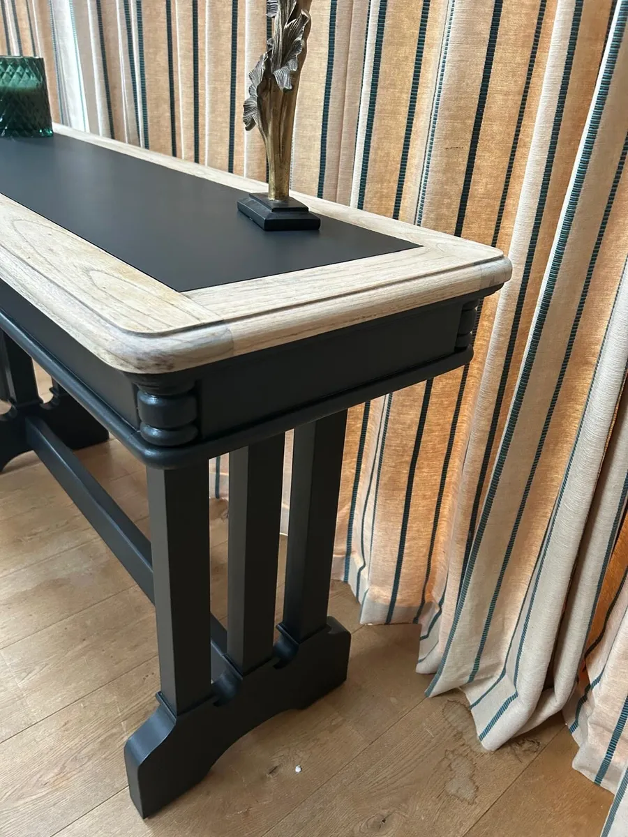 Large black solid hall table - Image 3