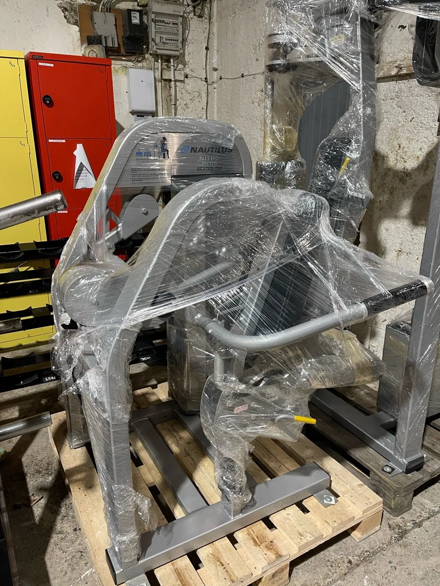 Nautilus Seated Dip - Image 3