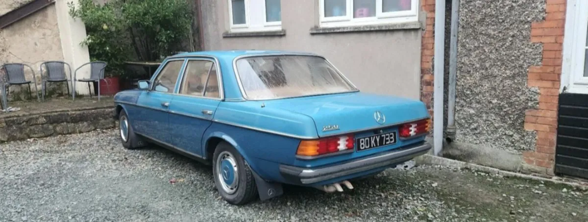 Mercedes 250 1980 Automatic - Image 4