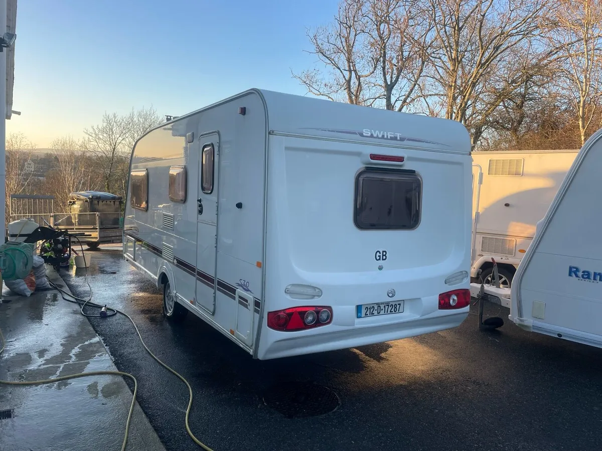 2006 4 birth caravan - Image 4