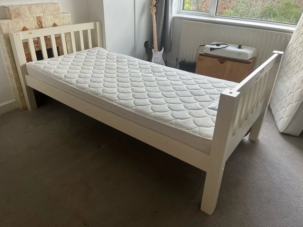 Julian Bowen Barcelona bunk beds/twin beds - Image 1