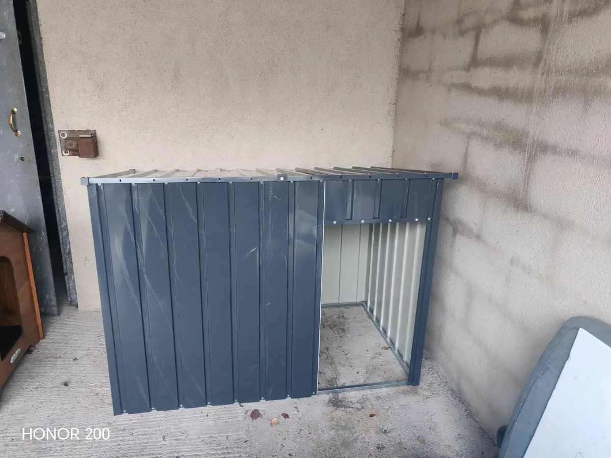 Dog house - Image 2