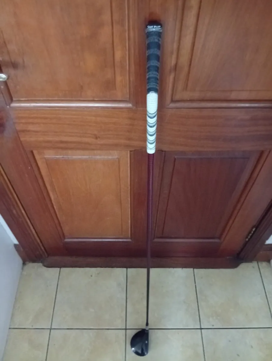 Titleist  909 F3 a 13 Degree 3 Wood Stiff Flex - Image 3