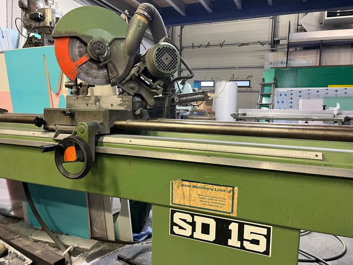 Double Mitre Saw - Image 1